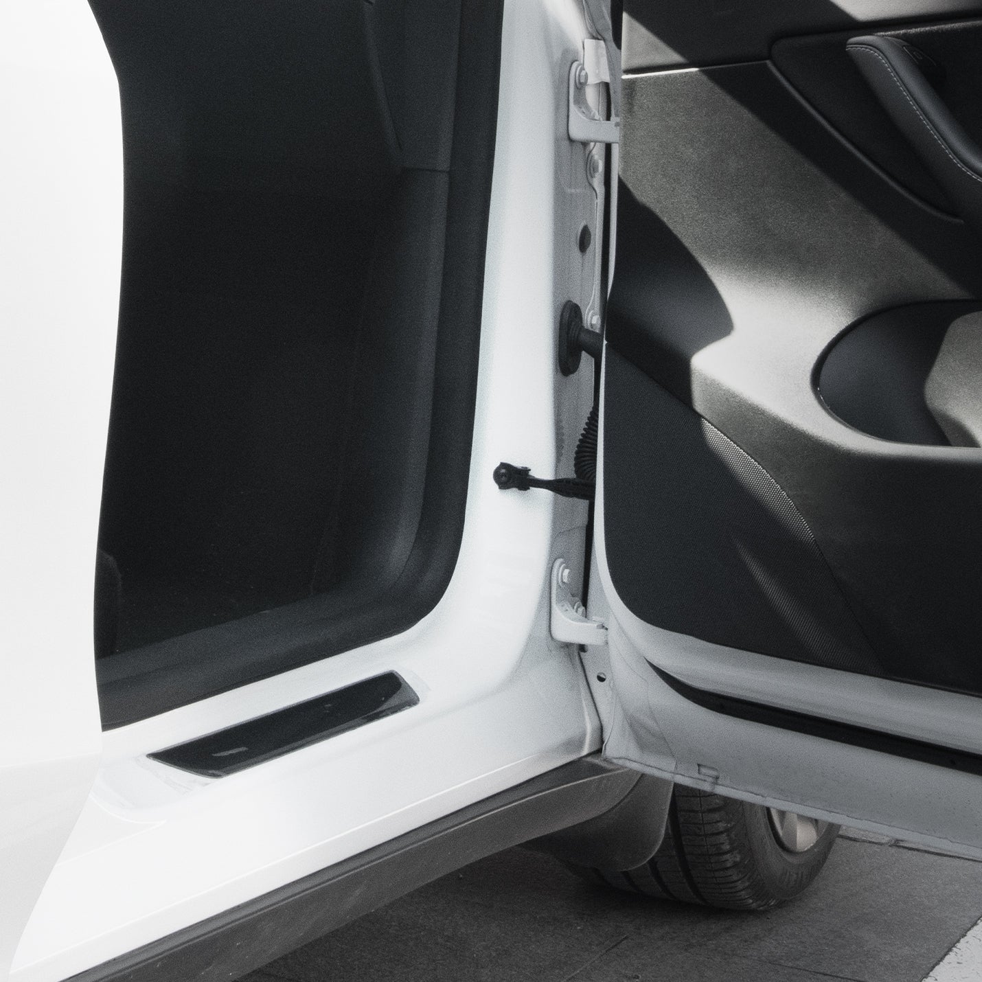 Tesla Series - Door Lock Cover | TO320 11 Tesla Series - Door Lock Cover | TO320